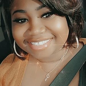 Meet your Posher, Antonique